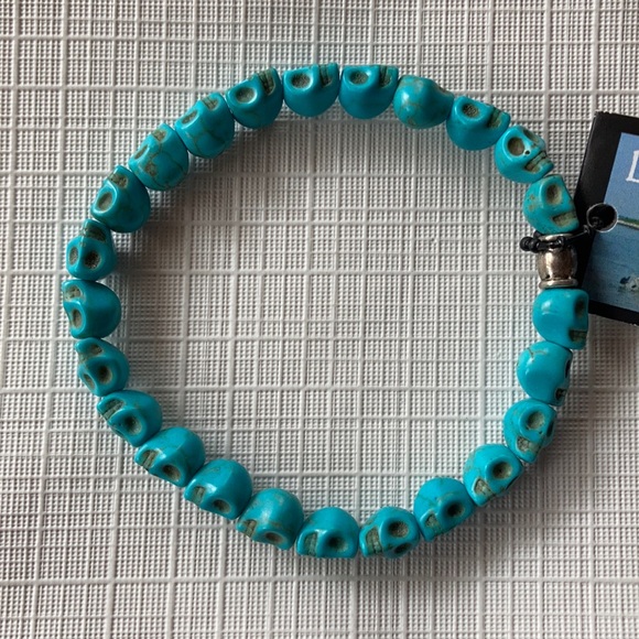 ⚜️Tiny Skulls Turquoise Stone Bracelet! - Picture 2 of 3